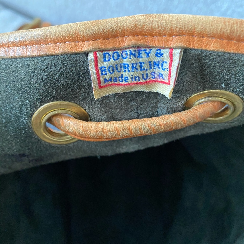 Vintage Dooney&Bourke Bucket Bag - Picture 4 of 4
